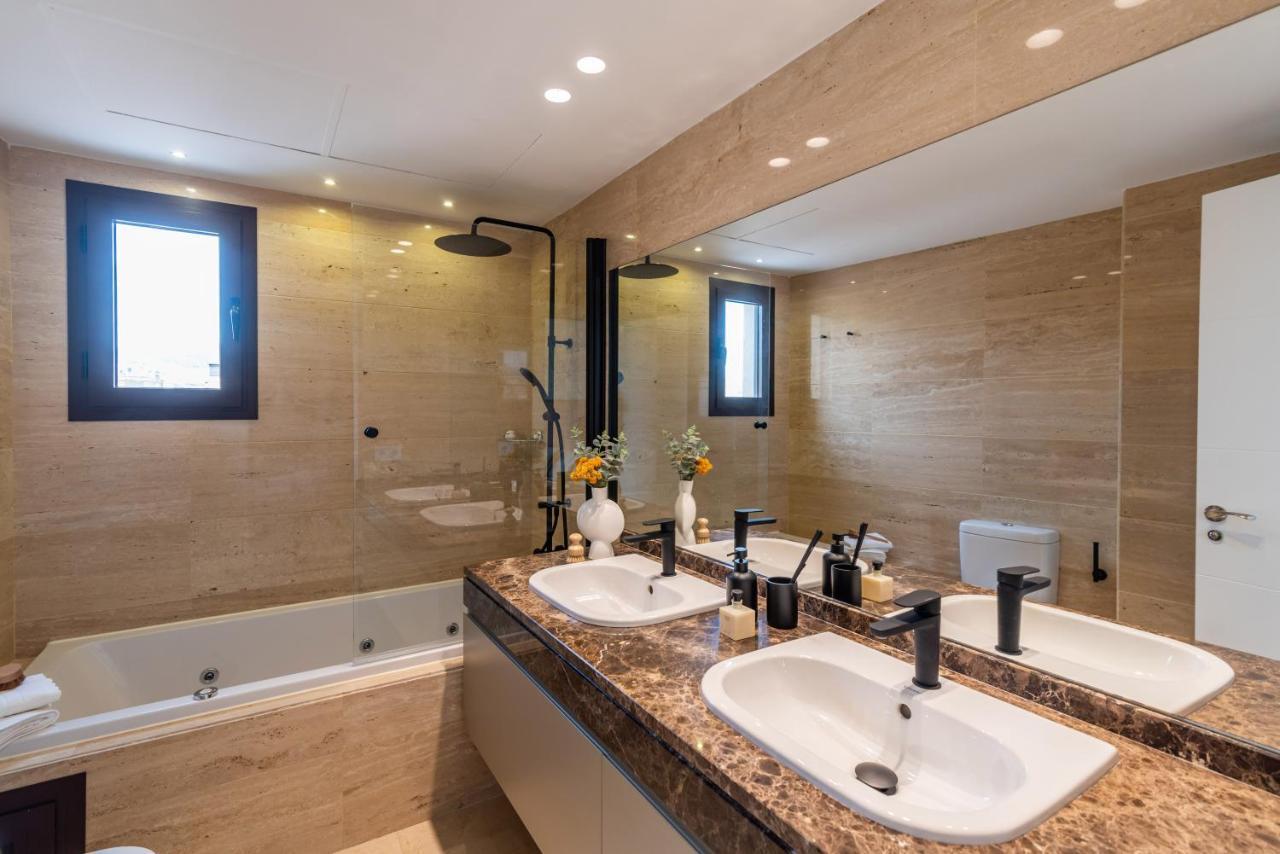 Exclusive Penthouse & Terrace By Ele Apartments Malaga Exterior photo