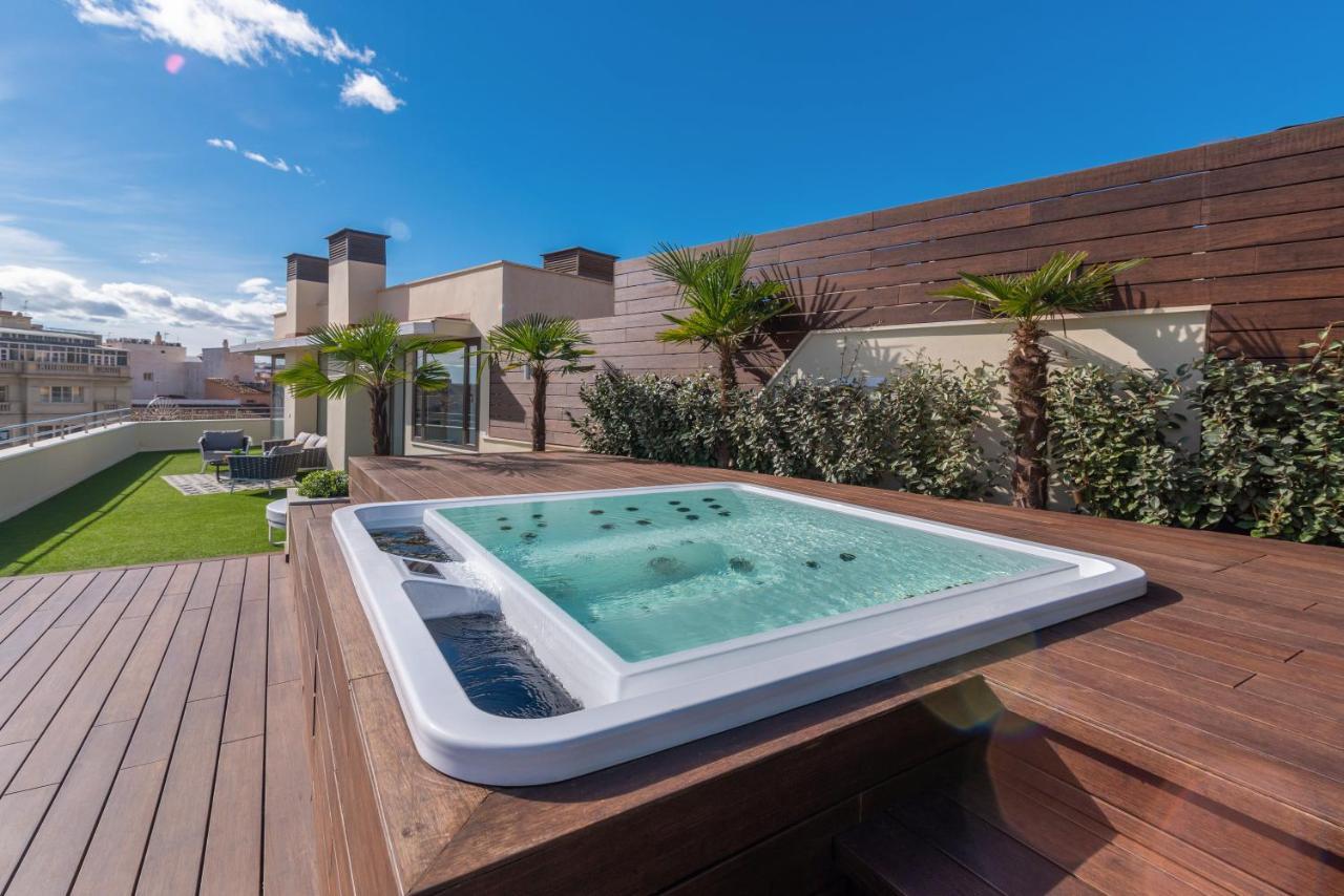 Exclusive Penthouse & Terrace By Ele Apartments Malaga Exterior photo